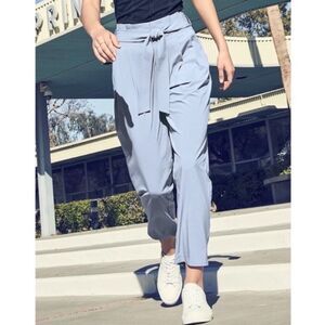 Athleta skyline pant II in blue sky‎ women’s size 2
